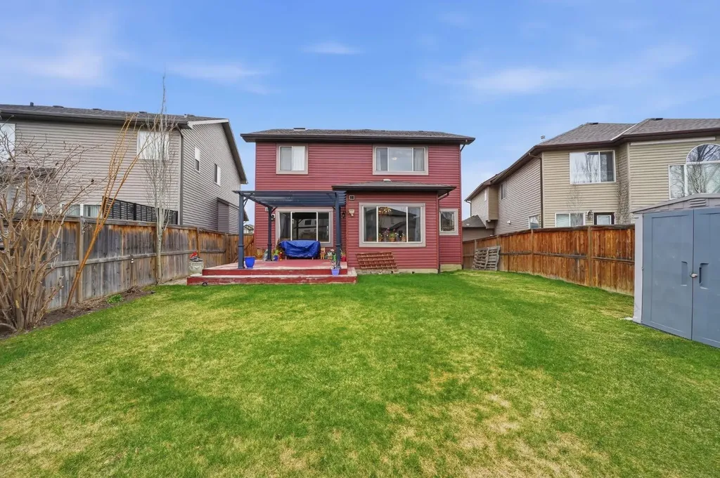 2593 Coopers Circle SW Airdrie AB T4B 3K2