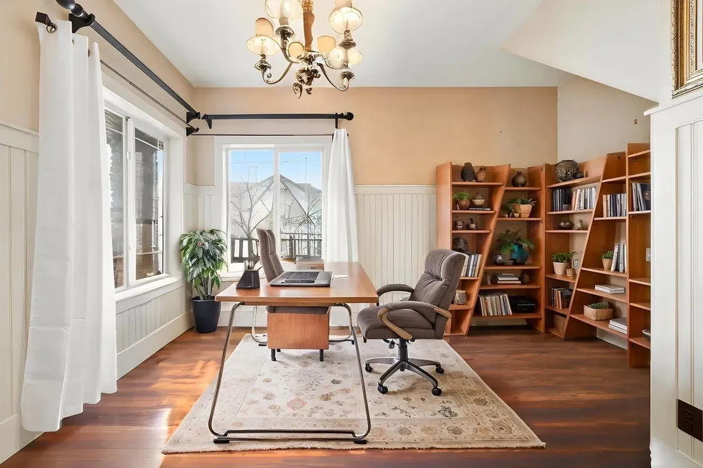 2593 Coopers Circle SW Airdrie AB T4B 3K2