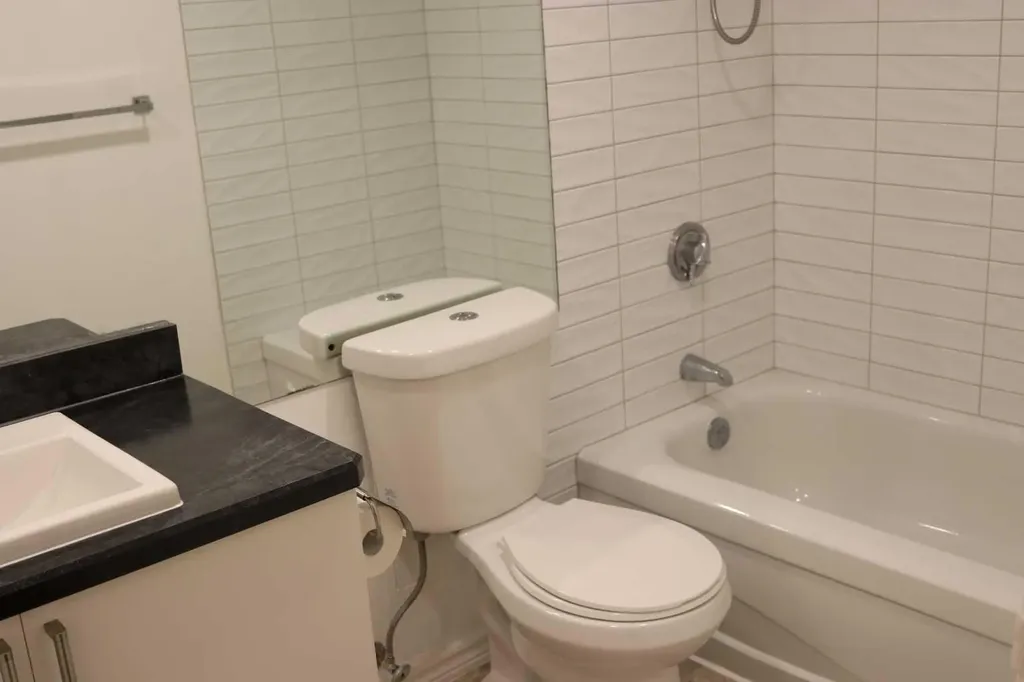 221 6 Avenue SE Calgary AB T2G 4Z9