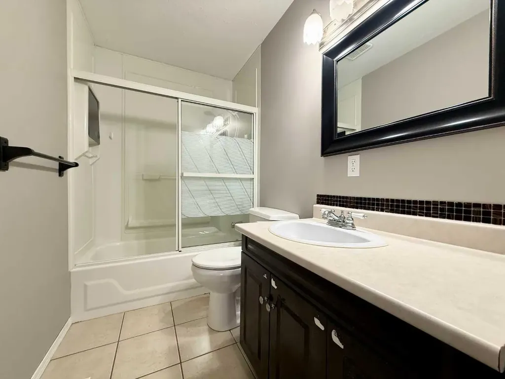 528 16 Street Wainwright AB T9W 1J7