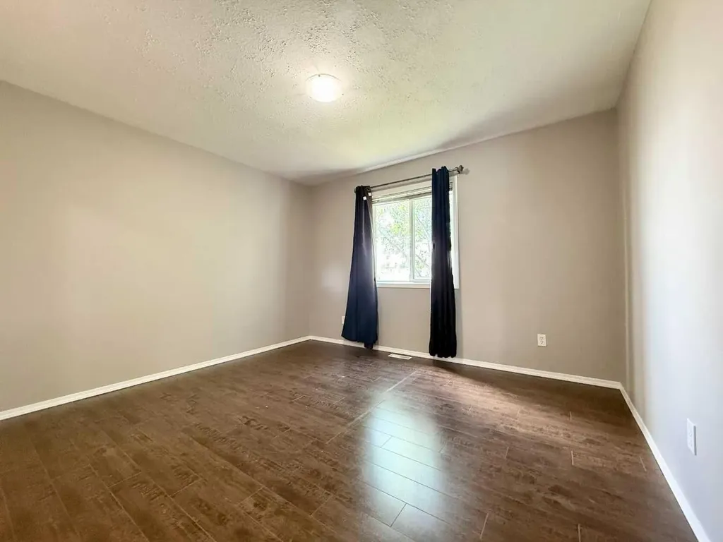 528 16 Street Wainwright AB T9W 1J7