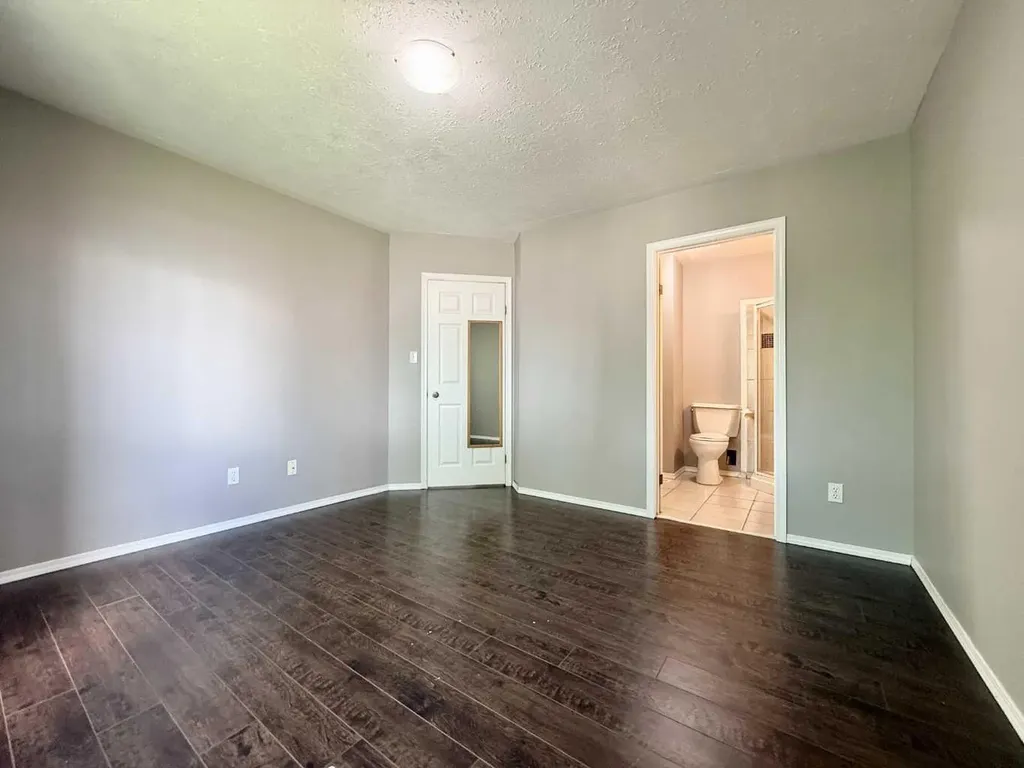 528 16 Street Wainwright AB T9W 1J7
