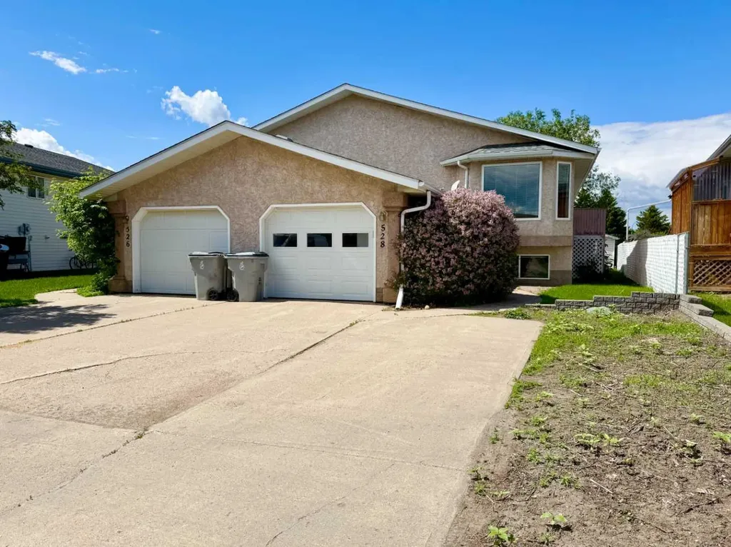 528 16 Street Wainwright AB T9W 1J7