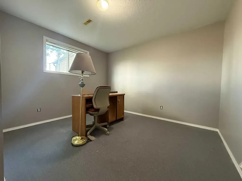 528 16 Street Wainwright AB T9W 1J7