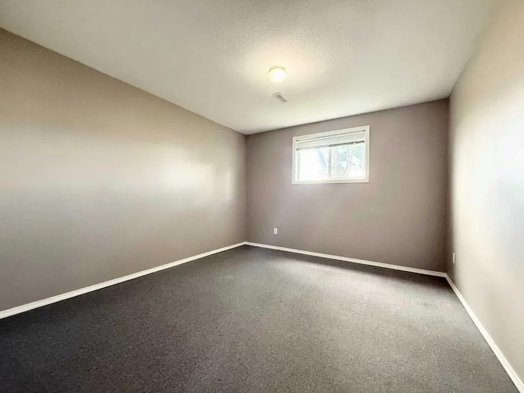 528 16 Street Wainwright AB T9W 1J7