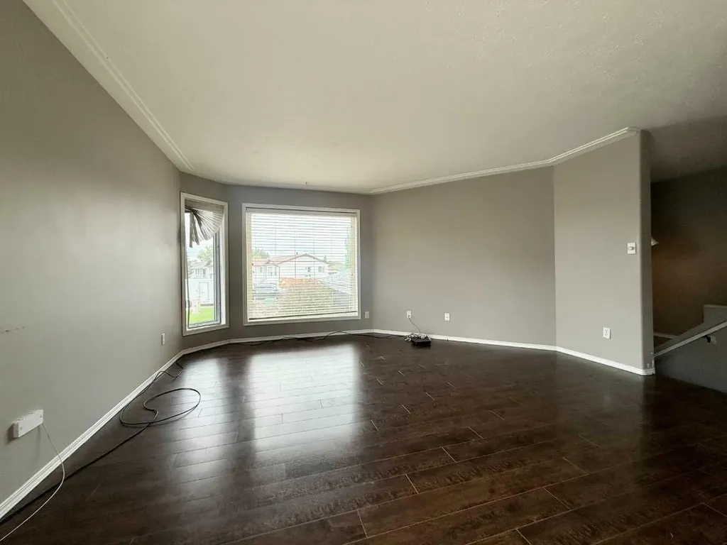 528 16 Street Wainwright AB T9W 1J7