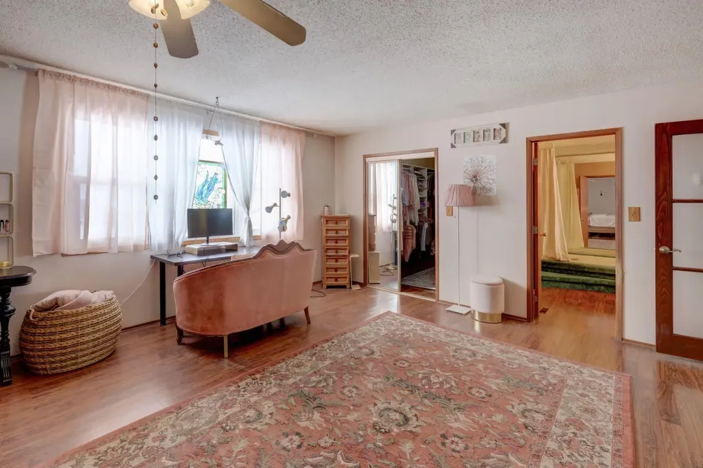710 Bankview Close Drumheller AB T0J0Y6