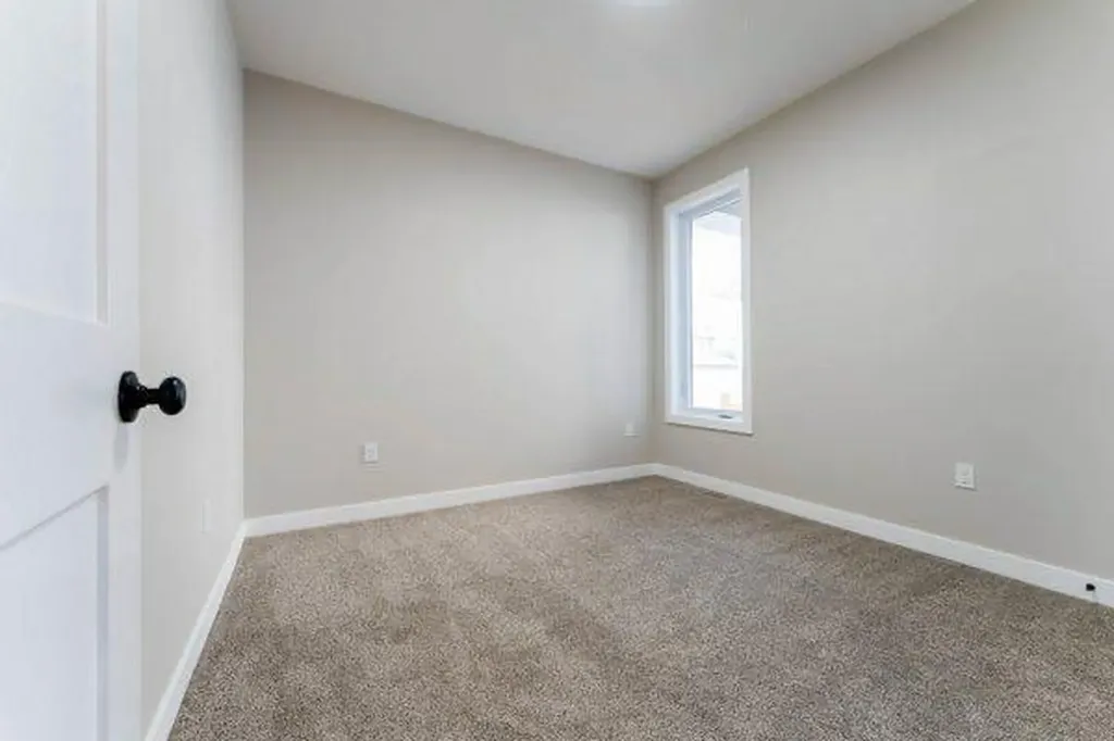 168 10 Avenue SE Drumheller AB T0J0Y6