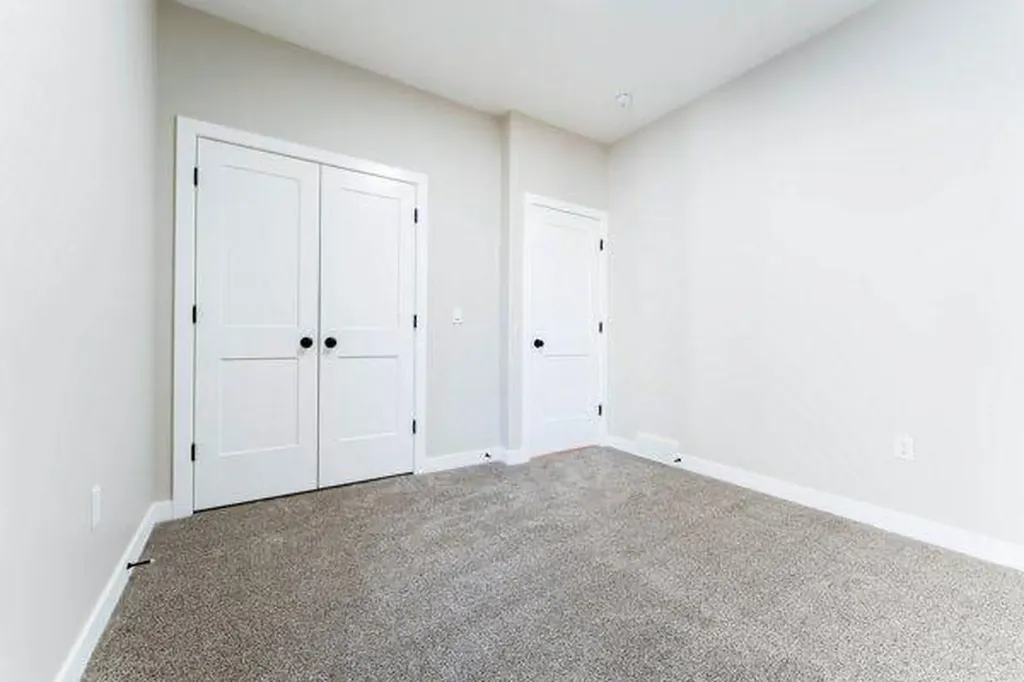168 10 Avenue SE Drumheller AB T0J0Y6
