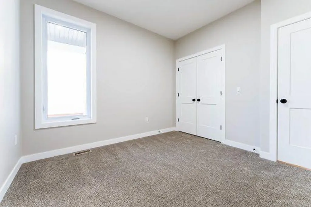 168 10 Avenue SE Drumheller AB T0J0Y6