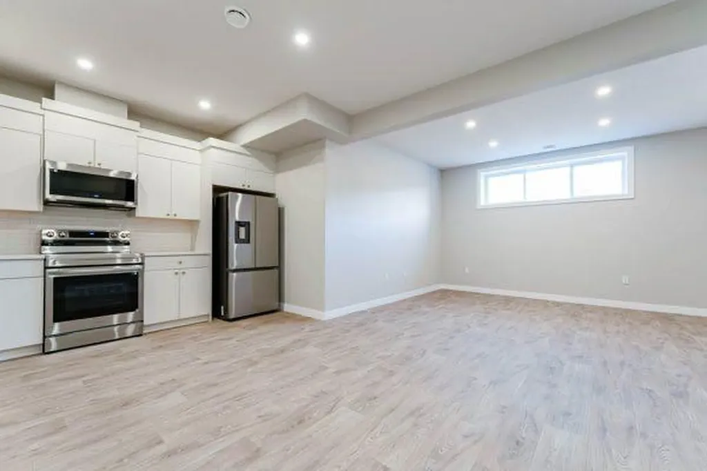 168 10 Avenue SE Drumheller AB T0J0Y6