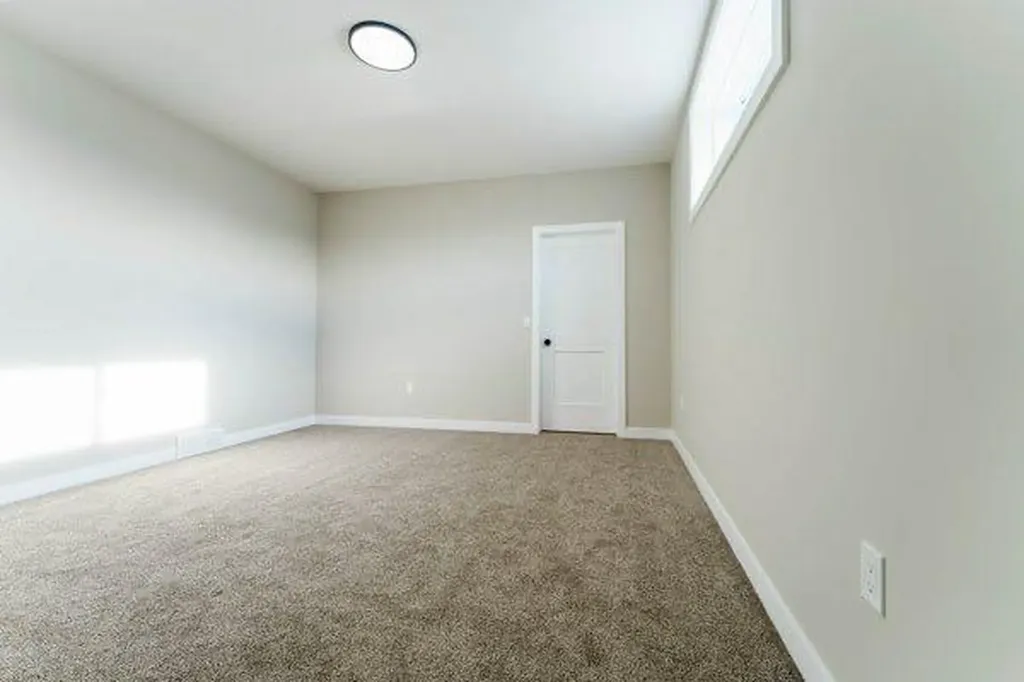 168 10 Avenue SE Drumheller AB T0J0Y6