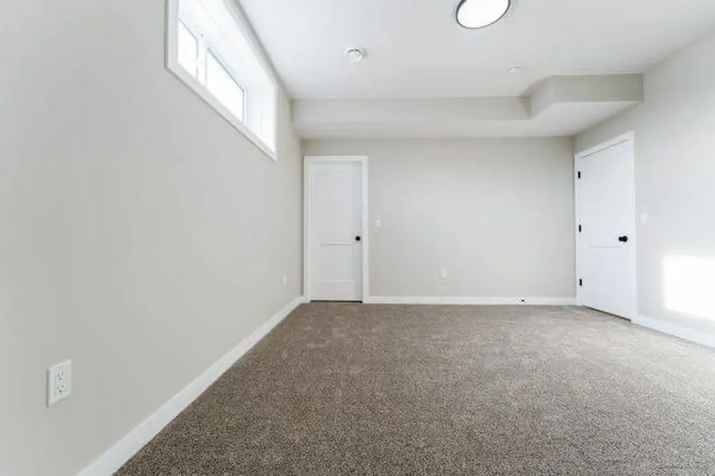 168 10 Avenue SE Drumheller AB T0J0Y6