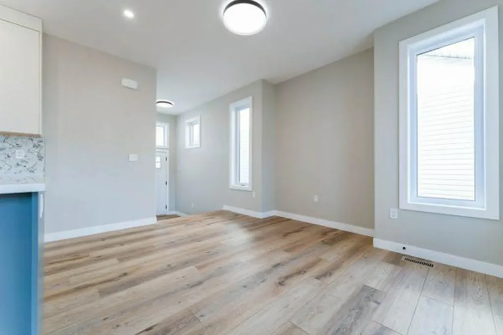 168 10 Avenue SE Drumheller AB T0J0Y6