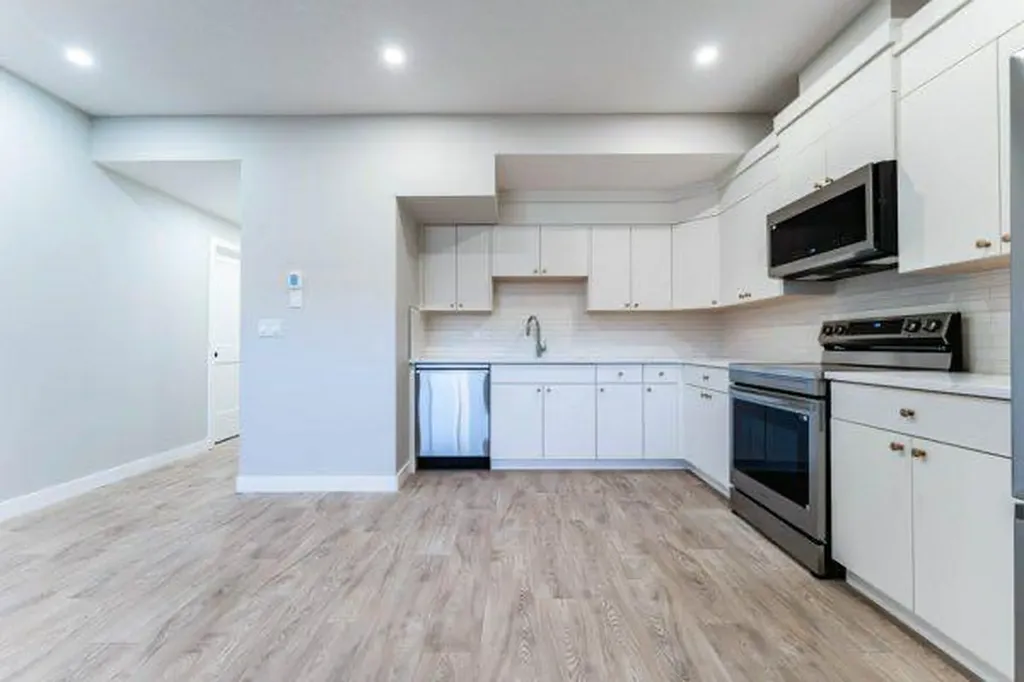168 10 Avenue SE Drumheller AB T0J0Y6