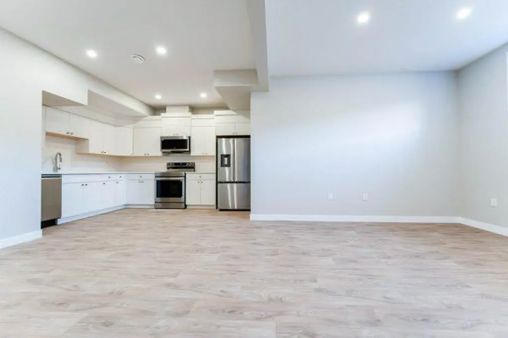 168 10 Avenue SE Drumheller AB T0J0Y6