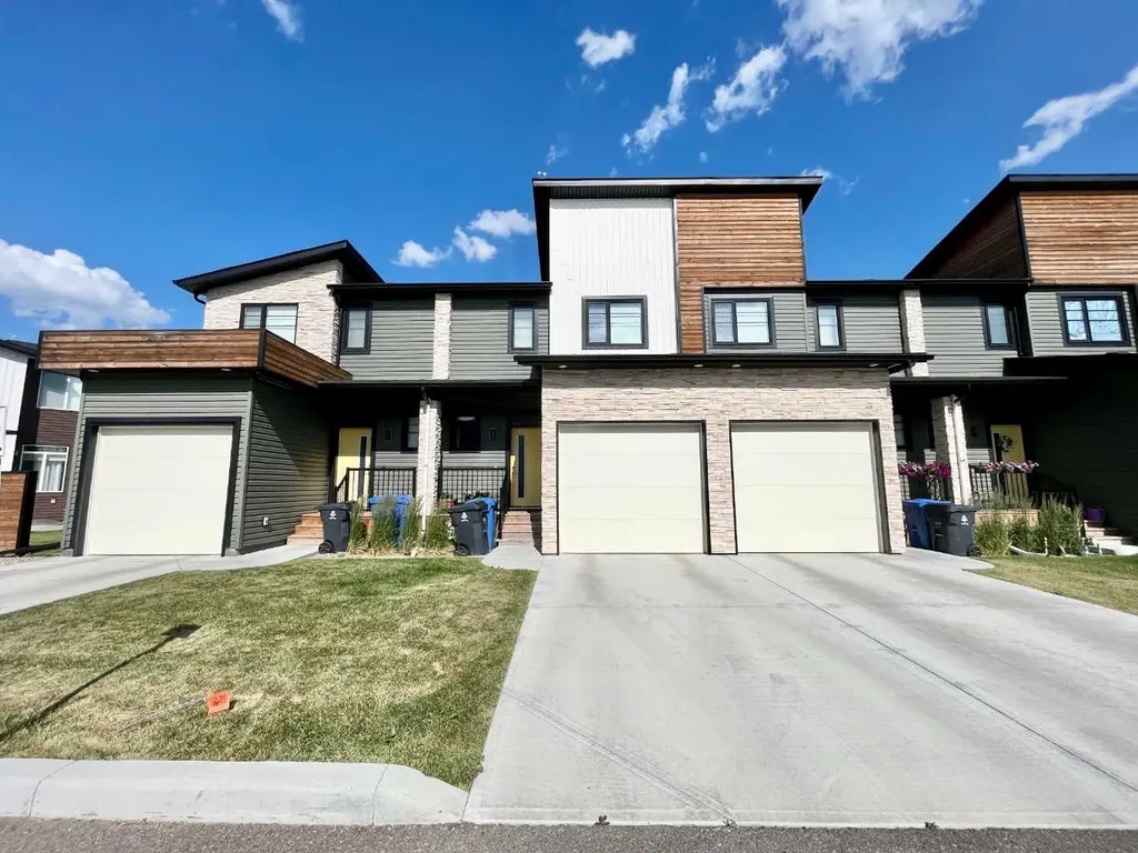 482 Highlands Boulevard W Lethbridge AB T1J 5K5