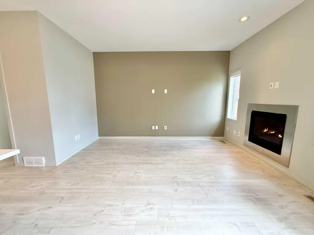 482 Highlands Boulevard W Lethbridge AB T1J 5K5