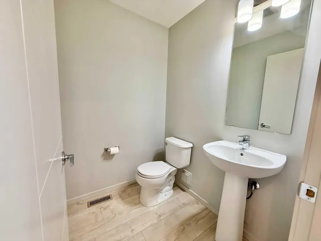 482 Highlands Boulevard W Lethbridge AB T1J 5K5