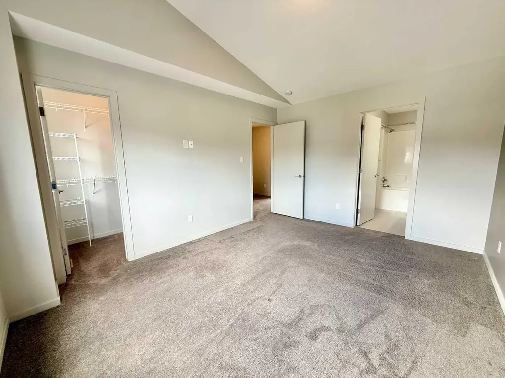 482 Highlands Boulevard W Lethbridge AB T1J 5K5
