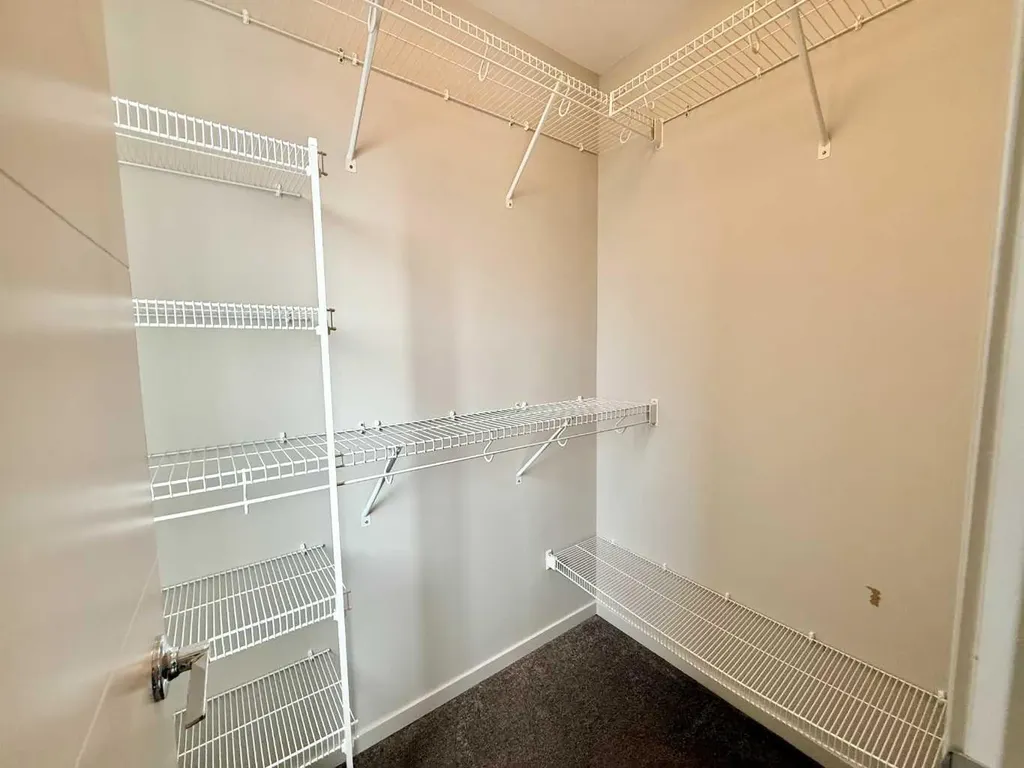 482 Highlands Boulevard W Lethbridge AB T1J 5K5
