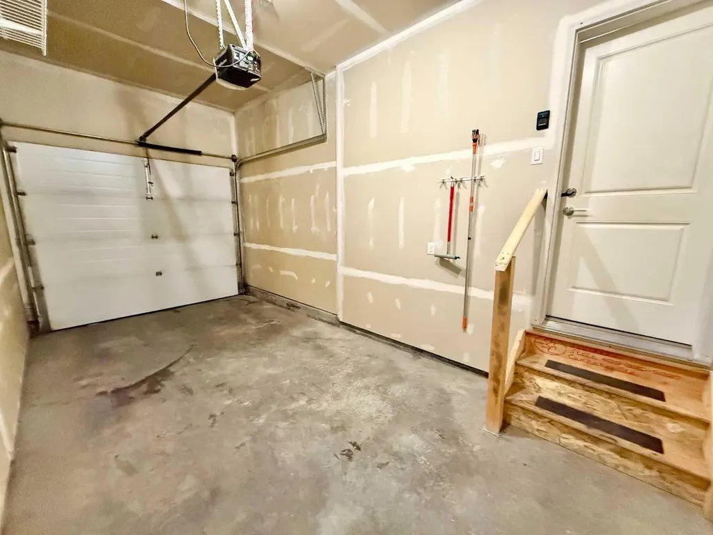 482 Highlands Boulevard W Lethbridge AB T1J 5K5