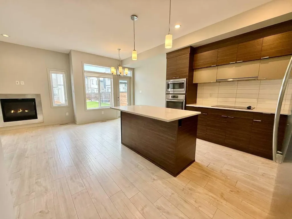 482 Highlands Boulevard W Lethbridge AB T1J 5K5
