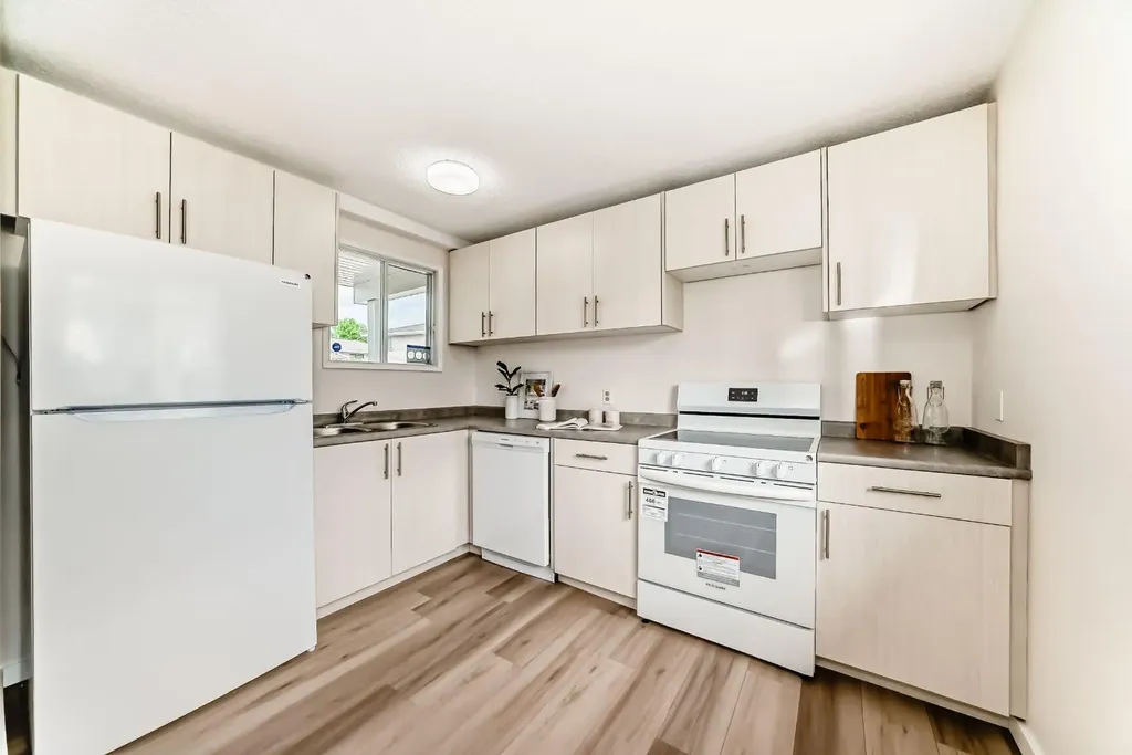 1155 Falconridge Drive NE Calgary AB T3J1E1