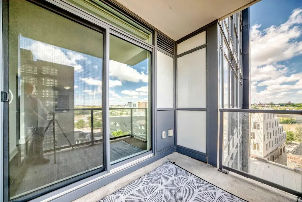 550 Riverfront Avenue SE Calgary AB T2G 1E5