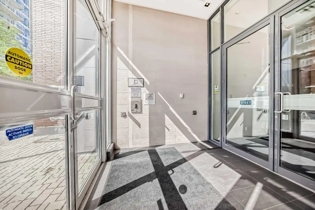 550 Riverfront Avenue SE Calgary AB T2G 1E5