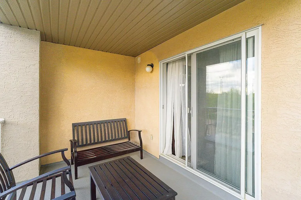 1000 Citadel Meadow Point NW Calgary AB T3G 5N5
