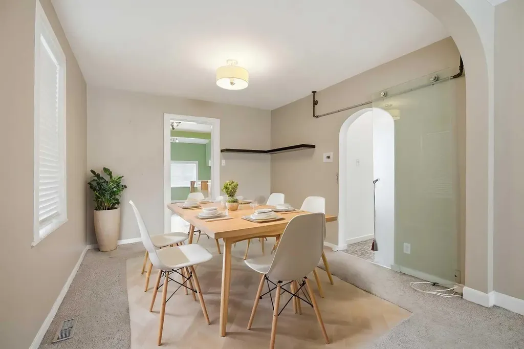 919 20 Avenue NW Calgary AB T2M 1E6