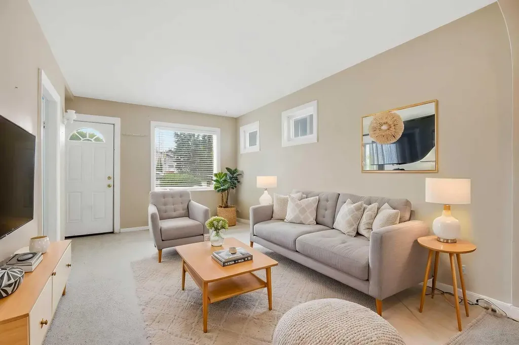 919 20 Avenue NW Calgary AB T2M 1E6