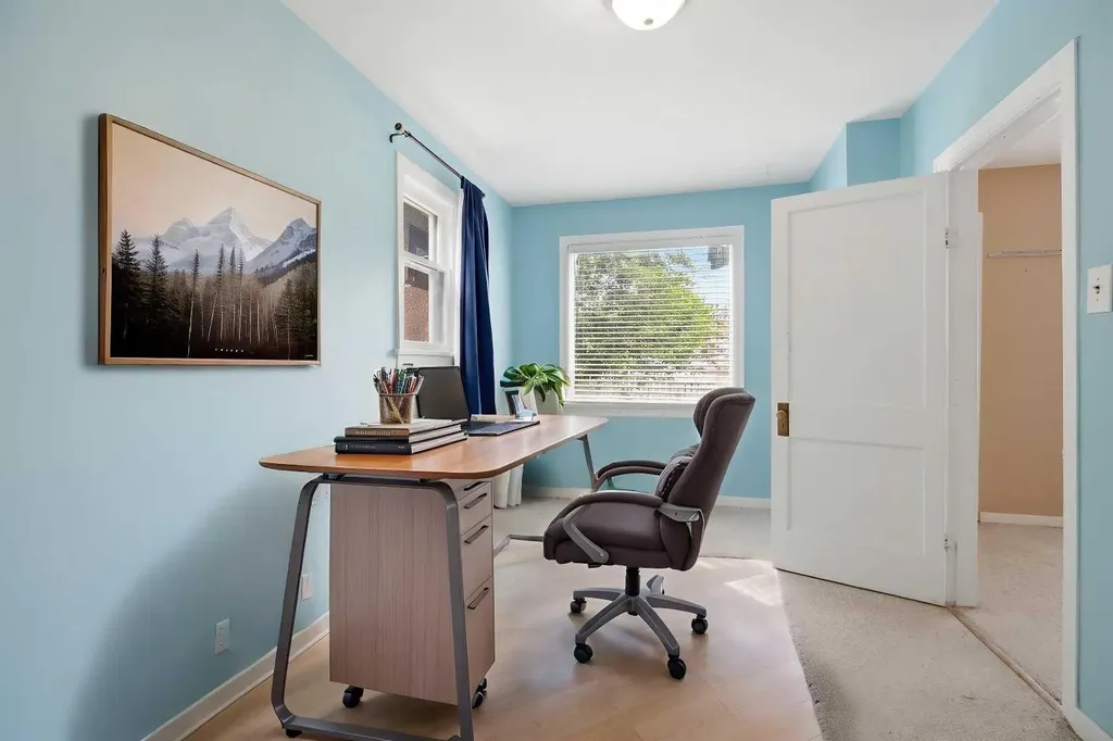 919 20 Avenue NW Calgary AB T2M 1E6