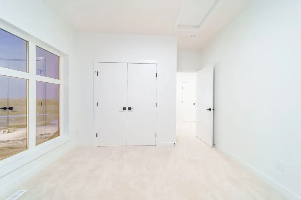 1209 Iron Ridge Avenue Crossfield AB T0M 0S0