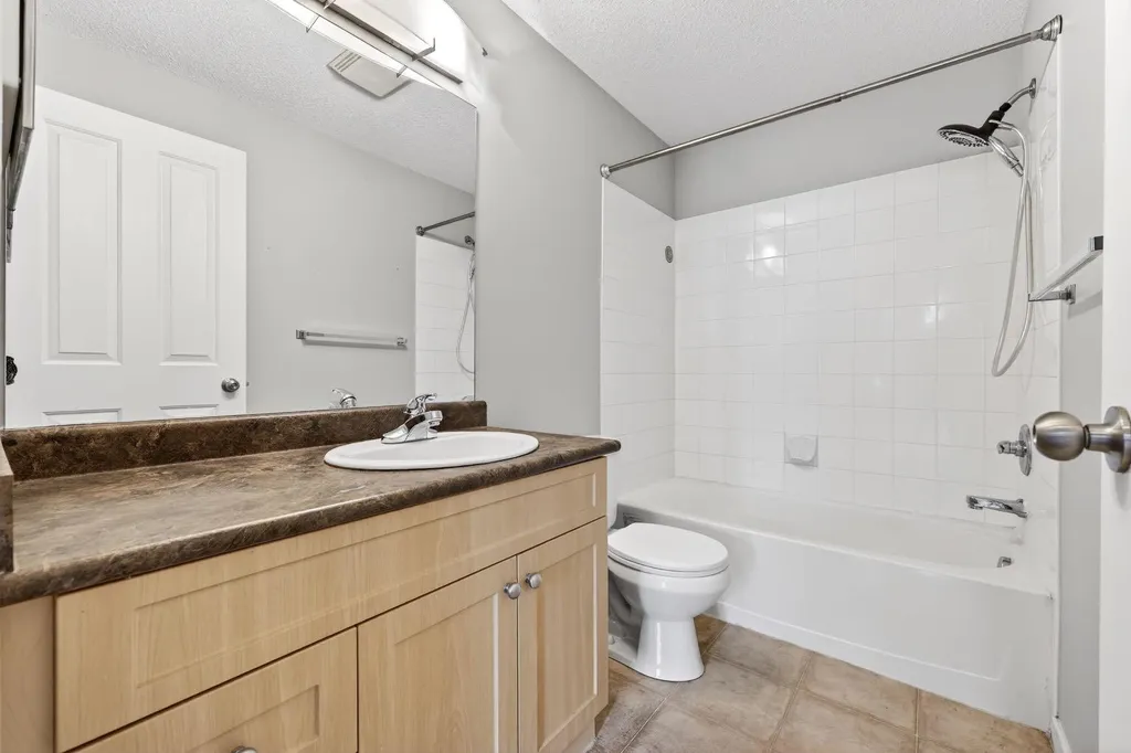 333 Taravista Drive NE Calgary AB T3L 0H3