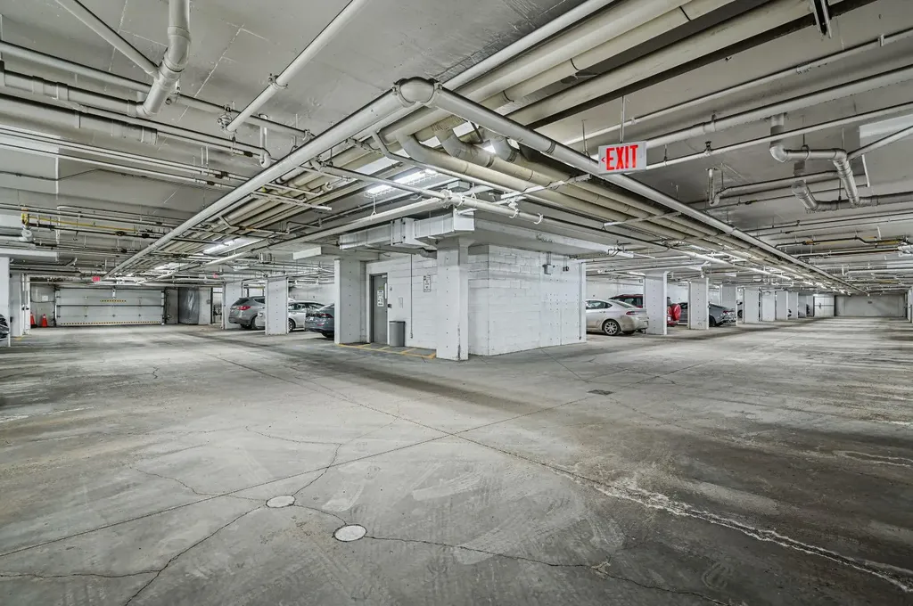 333 Taravista Drive NE Calgary AB T3L 0H3