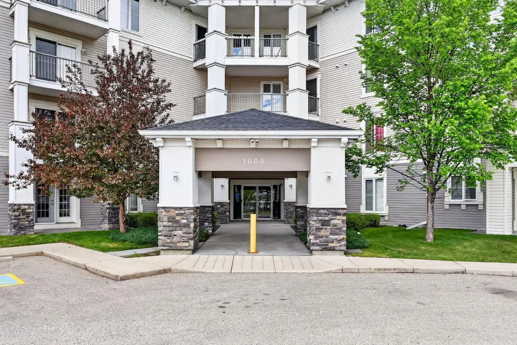 333 Taravista Drive NE Calgary AB T3L 0H3