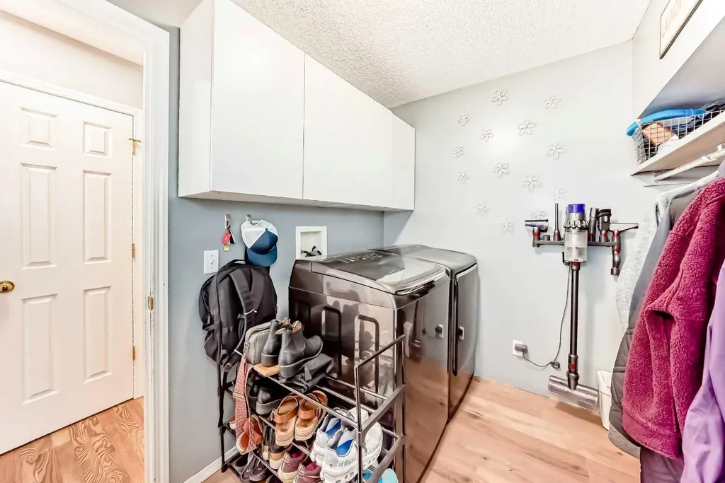 15 Citadel Meadow Crescent NW Calgary AB T3G 4Z1