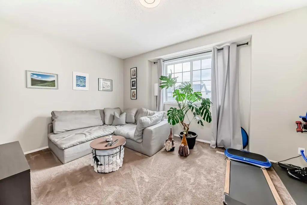 15 Citadel Meadow Crescent NW Calgary AB T3G 4Z1