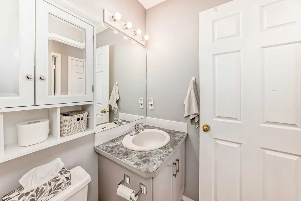 15 Citadel Meadow Crescent NW Calgary AB T3G 4Z1