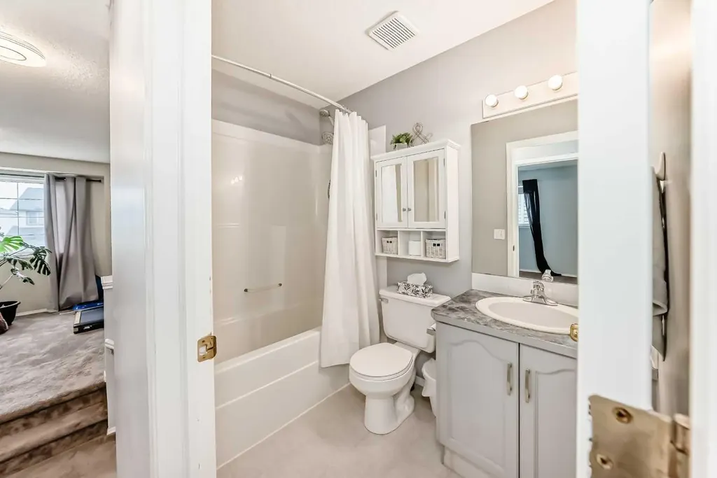 15 Citadel Meadow Crescent NW Calgary AB T3G 4Z1