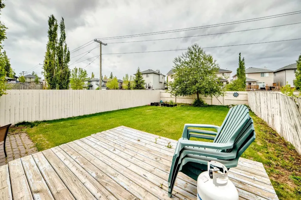 15 Citadel Meadow Crescent NW Calgary AB T3G 4Z1