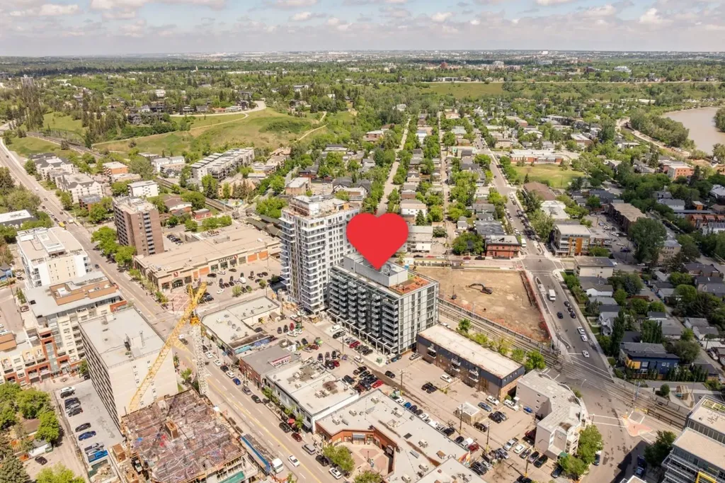 327 9a Street NW Calgary AB T2N 1T7