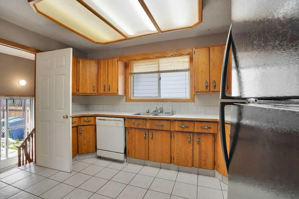 4732 Marbury Place NE Calgary AB T2A 2W2