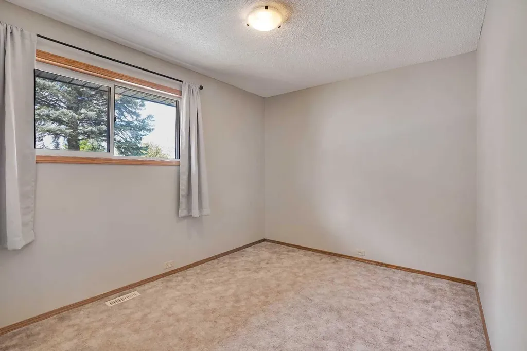 4732 Marbury Place NE Calgary AB T2A 2W2