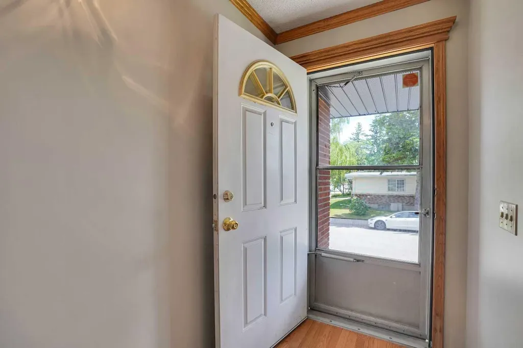 4732 Marbury Place NE Calgary AB T2A 2W2