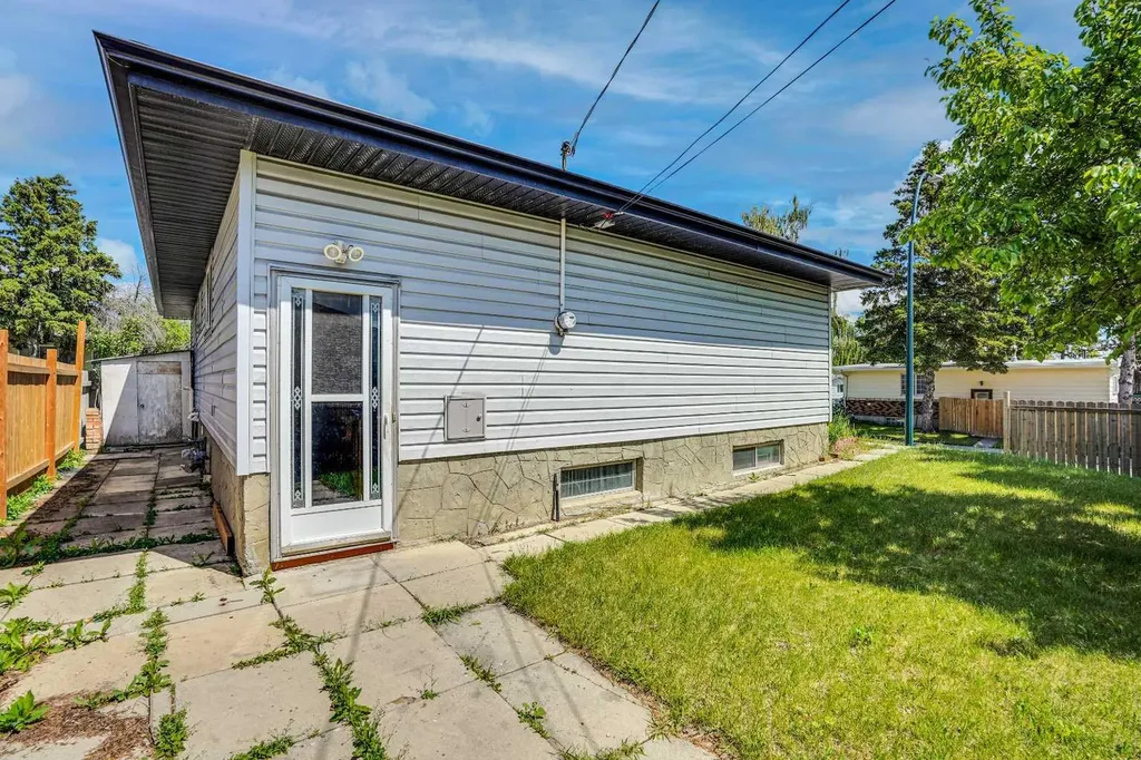 4732 Marbury Place NE Calgary AB T2A 2W2