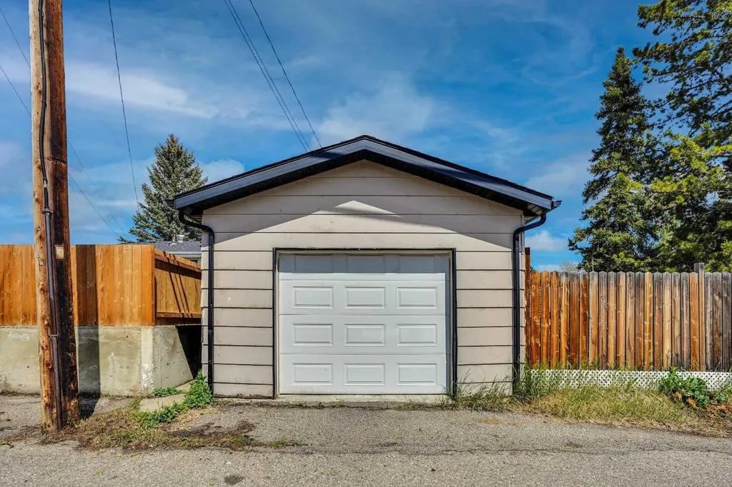 4732 Marbury Place NE Calgary AB T2A 2W2