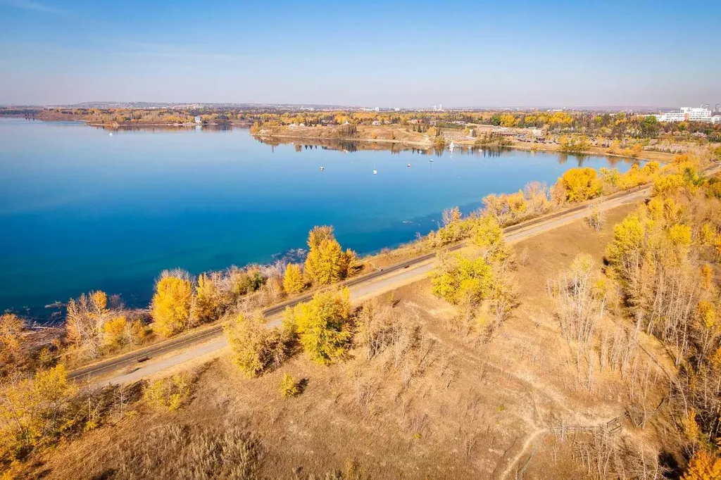 9500 Oakfield Drive SW Calgary AB T2V 0L1